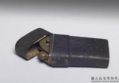 图片[2]-Leather box with set of metal drawing instruments, late 17th-18th centuries-China Archive